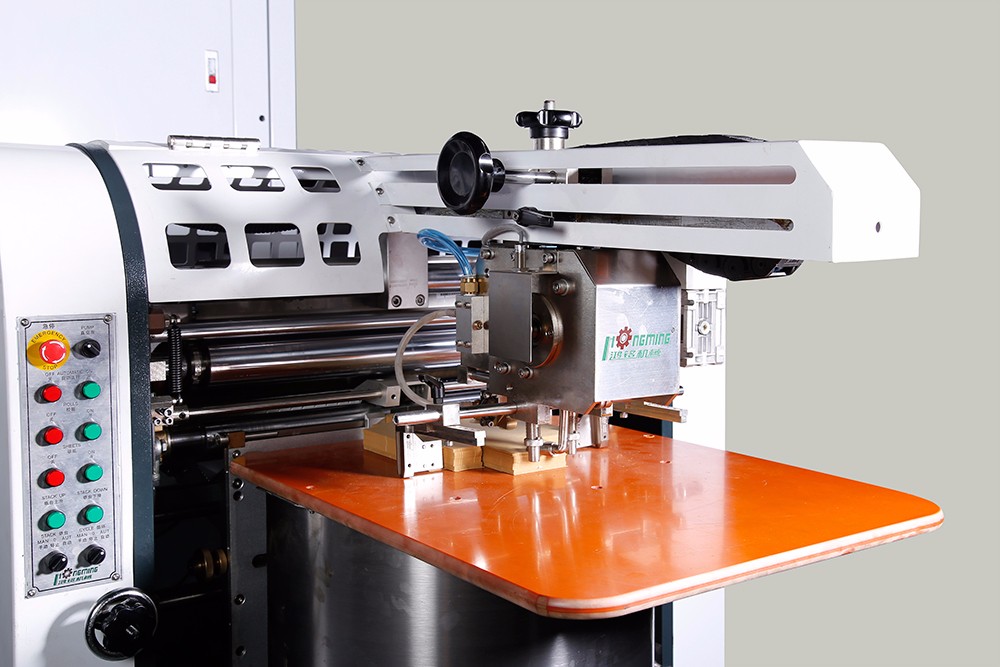 HM-ZD6418K Automatic Rigid Box Machine